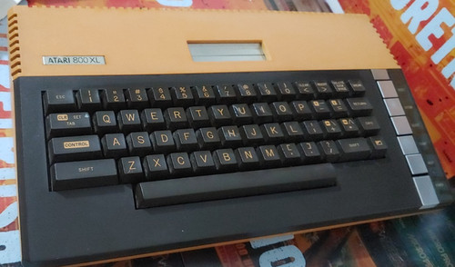 Computer atari 800 - computer,